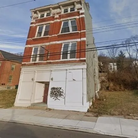 Buy this 9 bed house on Merton Street in Cincinnati, OH 45225