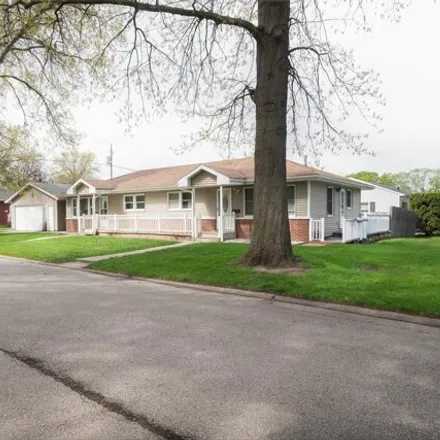 Image 2 - 2824 Randolph Street, Waterloo, IA 50702, USA - House for sale