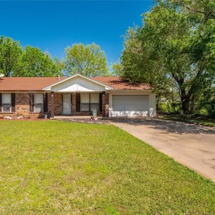 Buy this 3 bed house on 833 East Seminole Avenue in McAlester, OK 74501