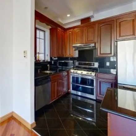 Buy this 3 bed apartment on #2c,324 77th Street in Southwestern Brooklyn, Brooklyn