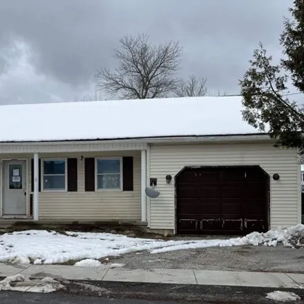 Buy this 3 bed house on 11 Murray Drive in Saint Albans City, VT 05478
