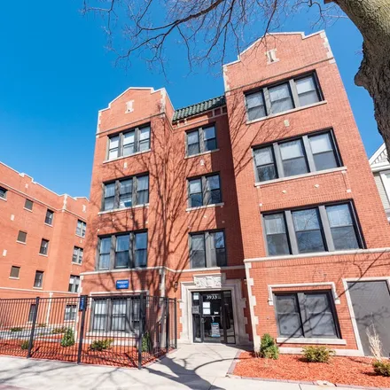 Rent this 1 bed apartment on 3933 North Janssen Avenue