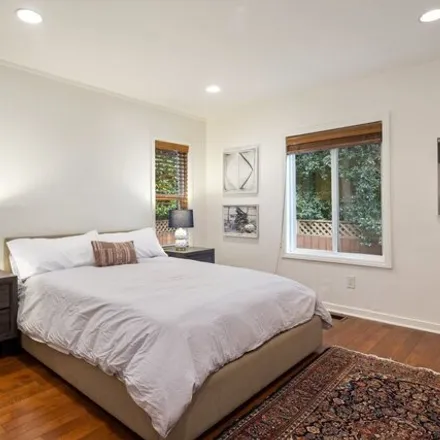 Image 6 - 8662 Rugby Drive, West Hollywood, CA 90069, USA - House for sale
