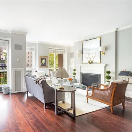 Image 2 - 157 EAST 74TH STREET 5BC in New York - Townhouse for sale