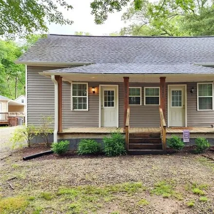 Rent this 2 bed house on 1471 Oakshade Avenue in Glass, Kannapolis