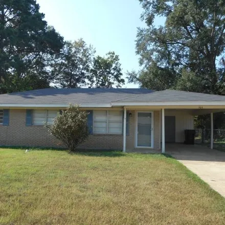 Buy this 3 bed house on 779 Herrington Drive in North Acres, Springhill