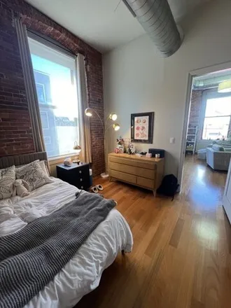 Image 8 - 125 B Street, Boston, MA 02127, USA - Apartment for rent