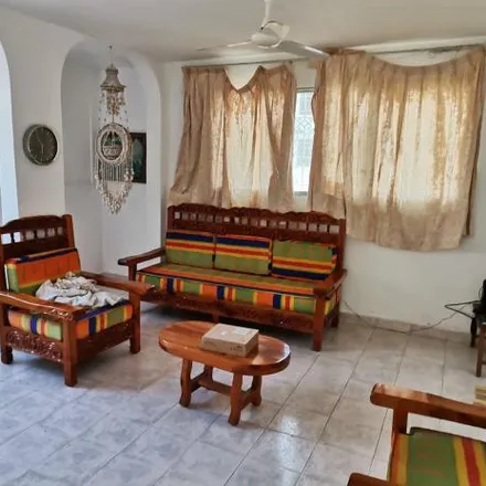 Buy this 2 bed house on Calle Castillo Bretón in Lomas de Costa Azul, 39300 Acapulco