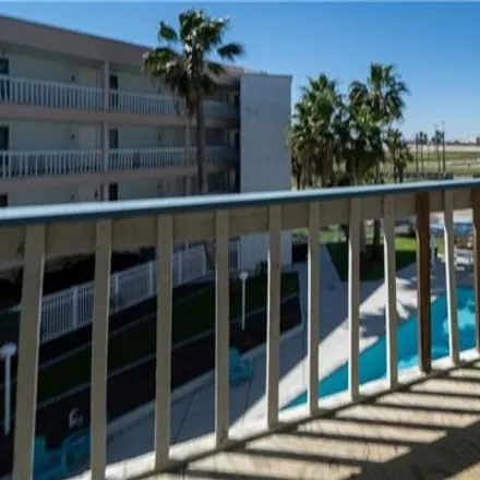 Image 9 - Las Brisas Condominiums, 4000 Surfside Boulevard, Corpus Christi, TX 78402, USA - Condo for sale