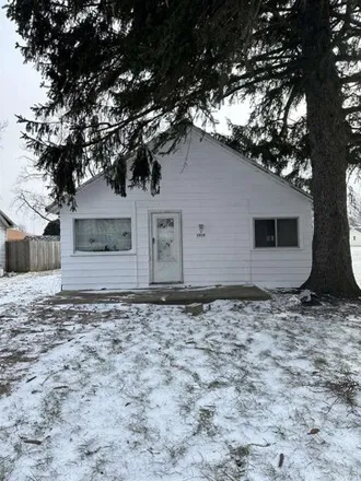 Buy this 3 bed house on 1941 West 11th Street in Marion, IN 46953
