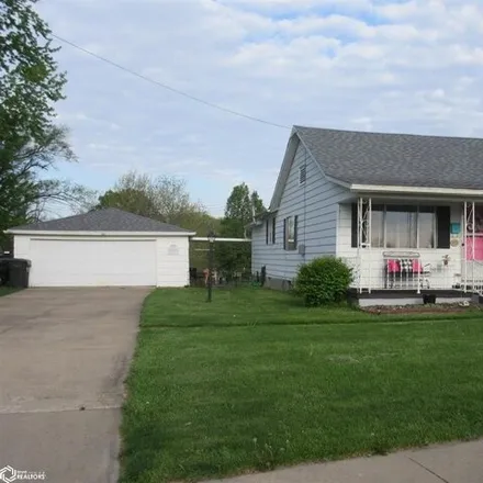 Buy this 3 bed house on 425 Clinton Place in Keokuk, IA 52632