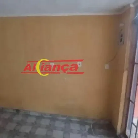 Rent this 2 bed house on Rua Tibet in Itapegica, Guarulhos - SP