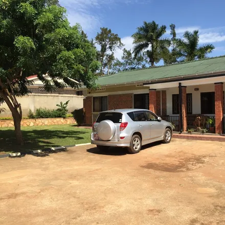 Rent this 3 bed house on Kampala in Kalungu, UG