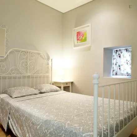 Rent this 1 bed apartment on Rua Prior do Crato 10 in 1350-261 Lisbon, Portugal