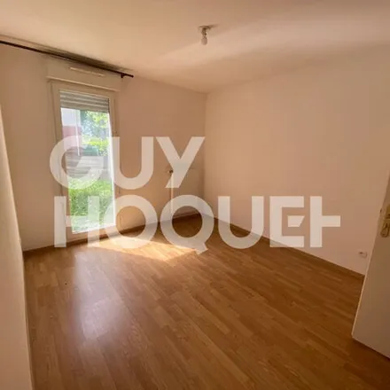 Rent this 2 bed apartment on Les Six Arpents du Pave in 77135 Pontcarré, France