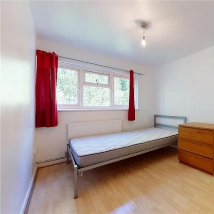 Image 3 - Wenlock Court, New North Road, London, N1 7PL, United Kingdom - Apartment for rent