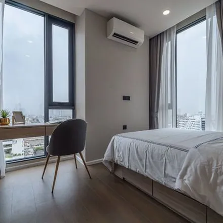 Rent this 2 bed apartment on Royal Boss Tailors in Rong Mueang 5, จรัสเมือง
