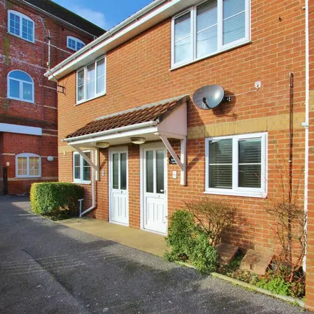 Rent this 2 bed apartment on Bonita Court in Palmerston Mews, Bournemouth