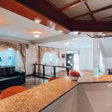 Buy this 5 bed house on Rua dos Kings in Parque Residencial Aquarius, São José dos Campos - SP