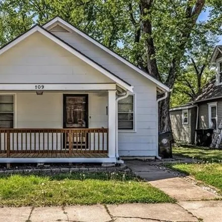 Buy this 3 bed house on 141 South Campbell Street in Pleasant Hill, MO 64080