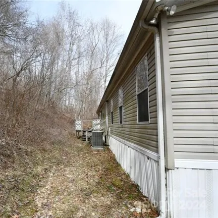 Image 6 - Licklog Road, Plumtree, Avery County, NC 28664, USA - Apartment for sale