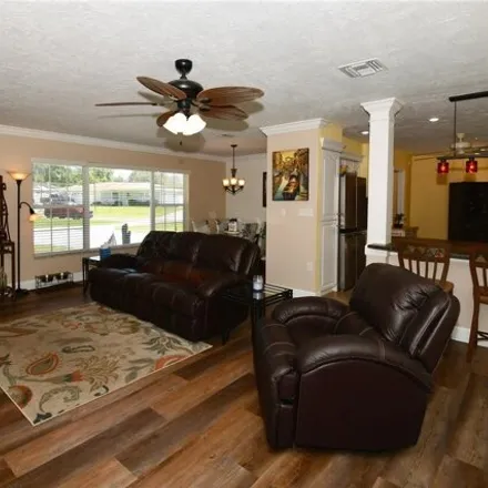 Image 4 - 1452 Dexter Drive, Clearwater, FL 33756, USA - House for sale