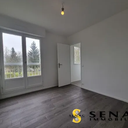 Rent this 4 bed apartment on 14 Avenue Marcel Perrin in 95540 Méry-sur-Oise, France