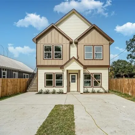 Buy this 6 bed house on 7733 Saint Louis Street in Houston, TX 77028