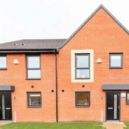 Rent this 3 bed townhouse on Jessel Road in Darlaston, WS2 8QU