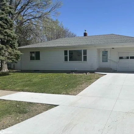 Buy this 2 bed house on 1871 12th Street in Eldora, IA 50627