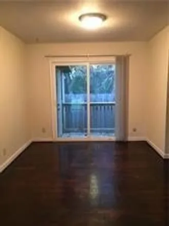 Image 3 - 5234 McCarty Lane, Austin, TX 78749, USA - House for rent