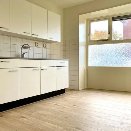 Rent this 3 bed apartment on Sichtermanmarke 242 in 8016 MZ Zwolle, Netherlands