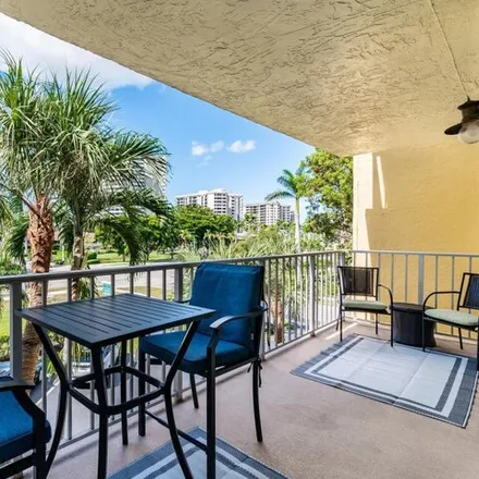 Buy this 1 bed condo on 279 South Collier Boulevard in Marco Island, FL 34145