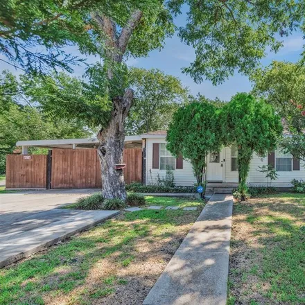 Buy this 3 bed house on 2714 Kirven Drive in Dallas, TX 75227