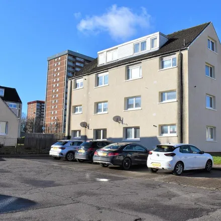 Rent this 3 bed apartment on Crown Avenue in Clydebank, G81 3AN