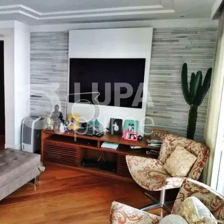 Buy this 3 bed apartment on Avenida Alberto Byington 342 in Jardim Japão, São Paulo - SP