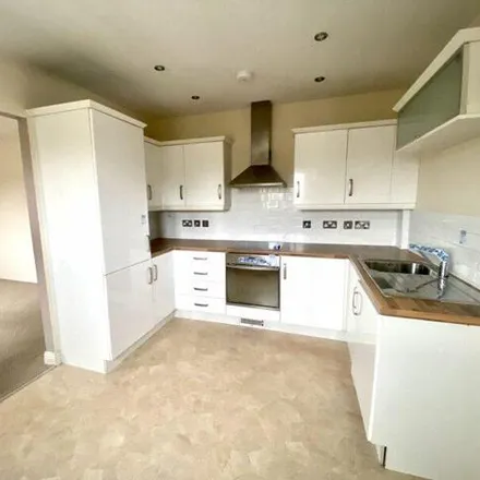 Image 2 - 7 South Street, Denholme, BD13 4AR, United Kingdom - Apartment for sale