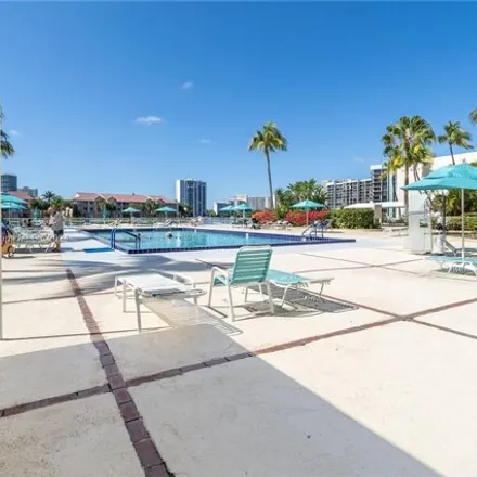 Image 5 - South Ocean Drive, Beverly Beach, Hollywood, FL 33009, USA - Condo for sale