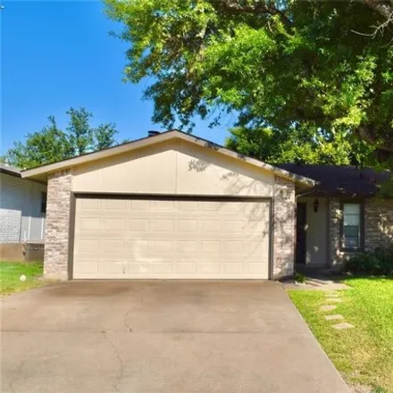 Rent this 3 bed house on 11105 Ptarmigan Dr in Austin, Texas