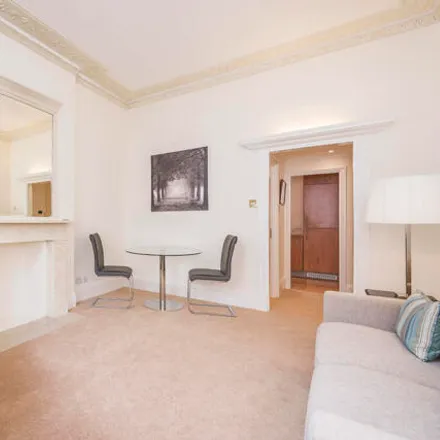 Image 3 - Winchester Street, London, SW1V 4ND, United Kingdom - Apartment for sale
