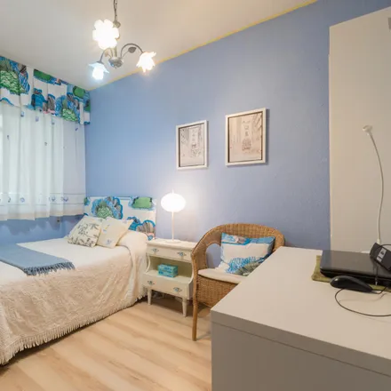 Rent this 4 bed room on Avenida de las Fuerzas Armadas in 28901 Getafe, Spain