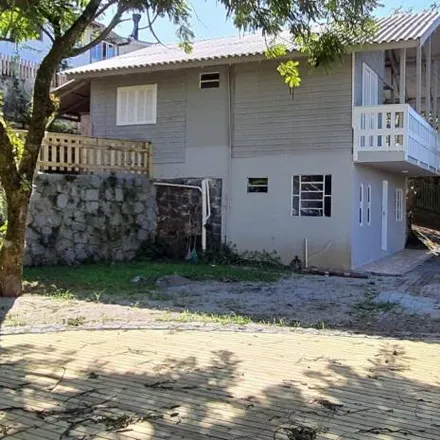 Buy this 3 bed house on Servidão Canto dos Pássaros in Lagoa da Conceição, Florianópolis - SC