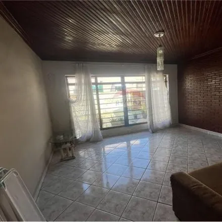 Rent this 3 bed house on Rua Juvenal Ribas de Mello in Vila Oliveira, Mogi das Cruzes - SP