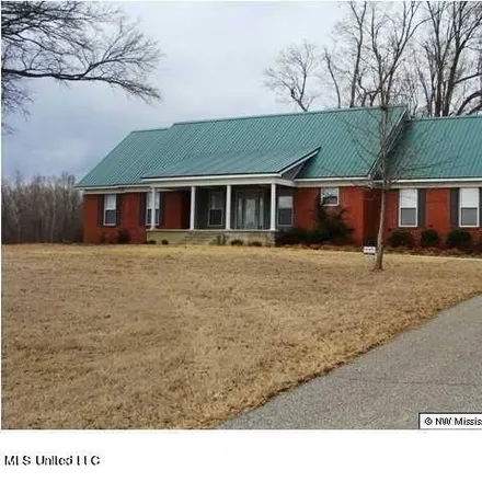 Rent this 3 bed house on Cub Lake Road in Cub Lake, DeSoto County