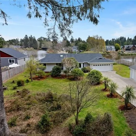 Image 1 - 192 Bass Ave Ne, Ocean Shores, Washington, 98569 - House for sale