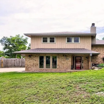 Buy this 3 bed house on 2718 West Willow Road in Enid, OK 73703