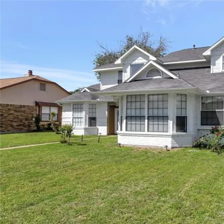 Image 2 - 2329 Salerno Drive, Mesquite, TX 75150, USA - House for sale