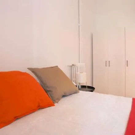 Rent this 6 bed apartment on Madrid in Calle de Fernán González, 66