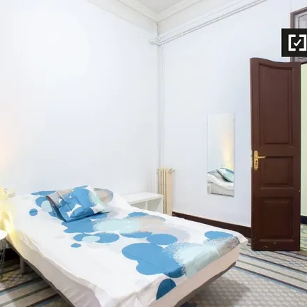 Rent this 1studio room on Passeig de Russafa in 26, 46002 Valencia