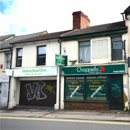 Image 1 - Kivality Off Licence, Victoria Road, Swindon, SN1 3AS, United Kingdom - Townhouse for sale
